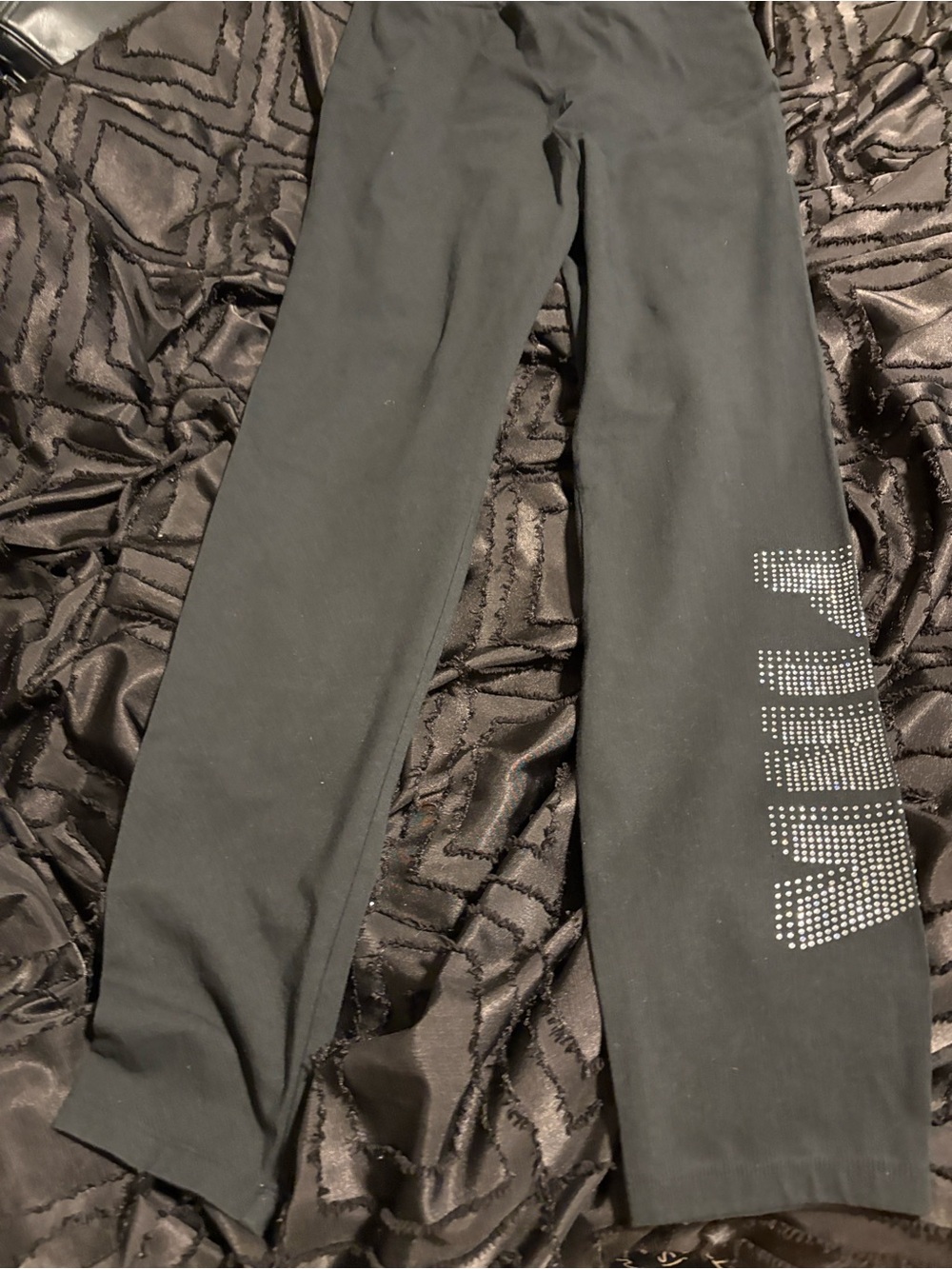 Women’s Victoria secret Lage Black Leggings with Rhinestone and XL Tee. - Picture 2 of 4